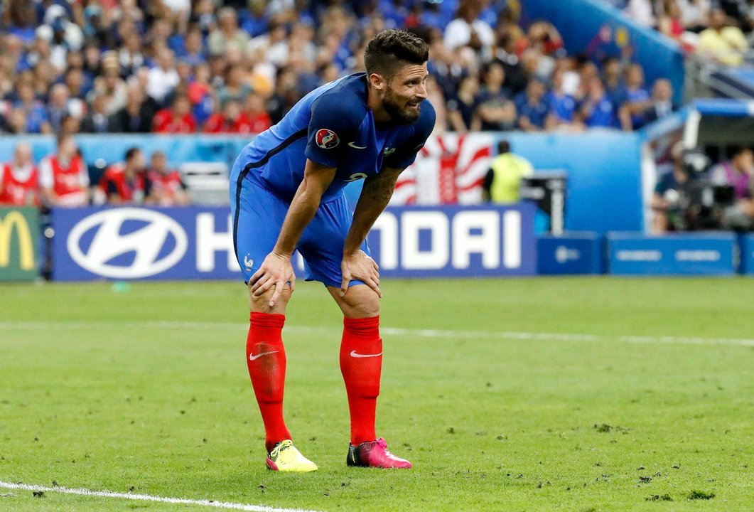 El delantero francés Olivier Giroud en la finalde 2016. EFE/EPA/ETIENNE LAURENT