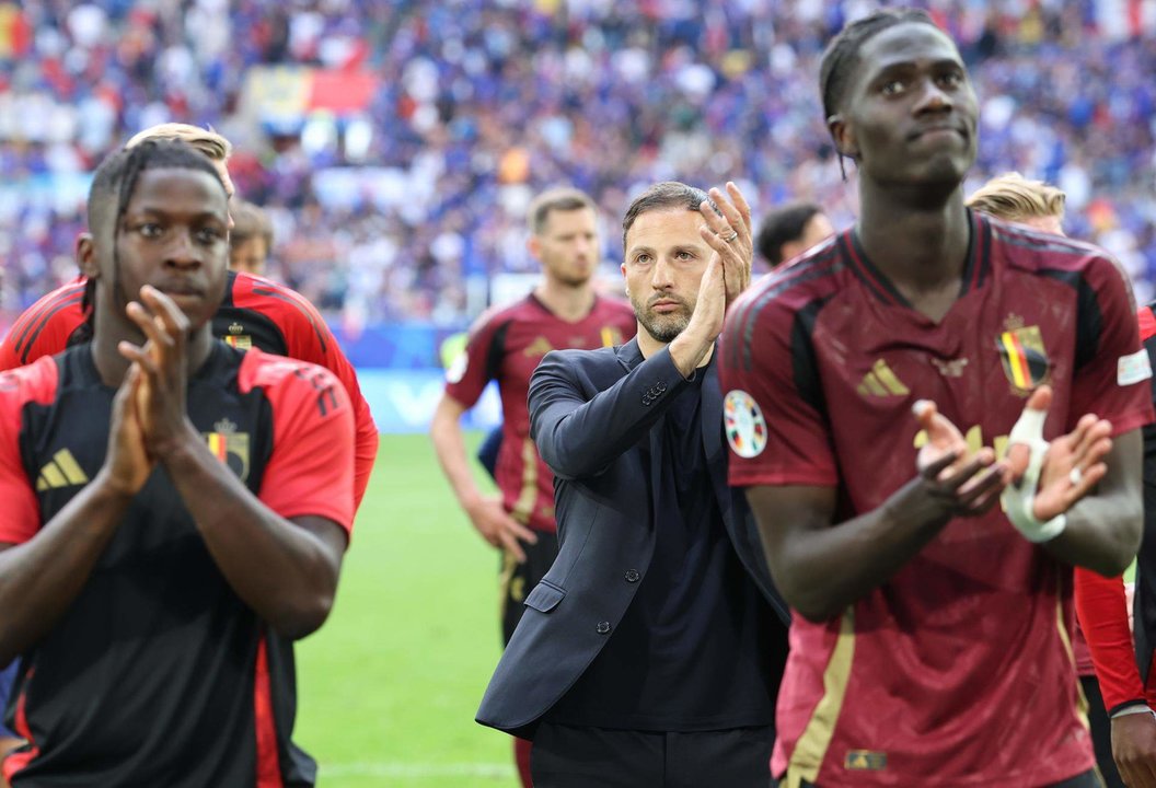 El seleccionador alemán de Bélgica Domenico Tedesco tras el partido que ha enfrentado a Francia y Bélgica en Düsseldorf. EFE/EPA/CHRISTOPHER NEUNDORF