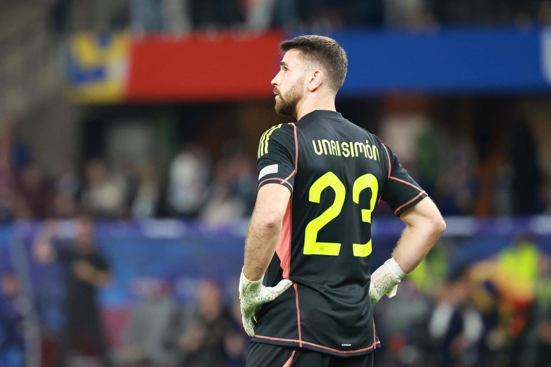 El portero Unai Simon tras el encuentro correspondiente a la final de la Eurocopa que disputaron Inglaterra en el Estadio Olímpico de Berlín. EFE/EPA/CLEMENS BILAN